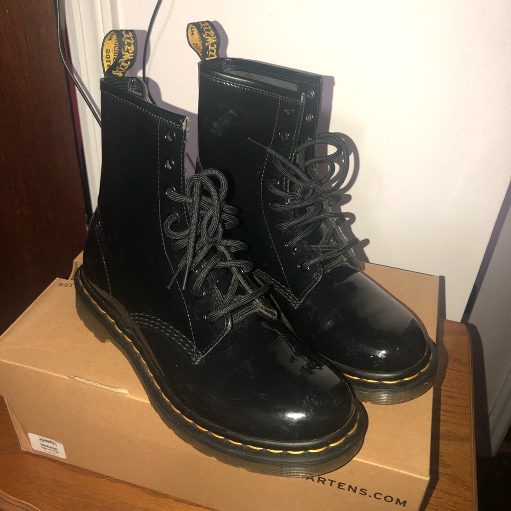 Dr Martens 1460 Women Boots